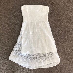 Abercrombie & Fitch white lace strapless dress